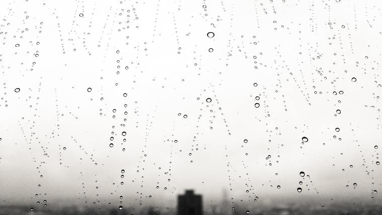 雨でも関係なし！天気に振り回されないおすすめの宅配布団クリーニングを紹介